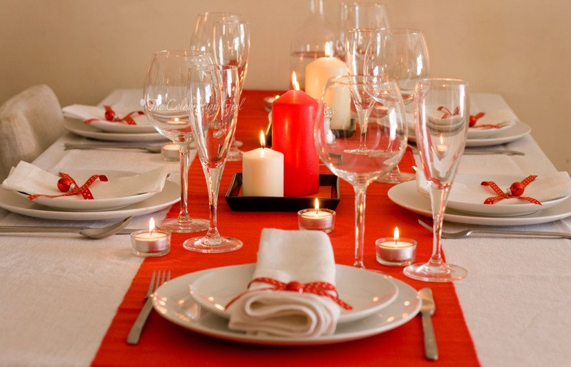 red-table-setting_2wm